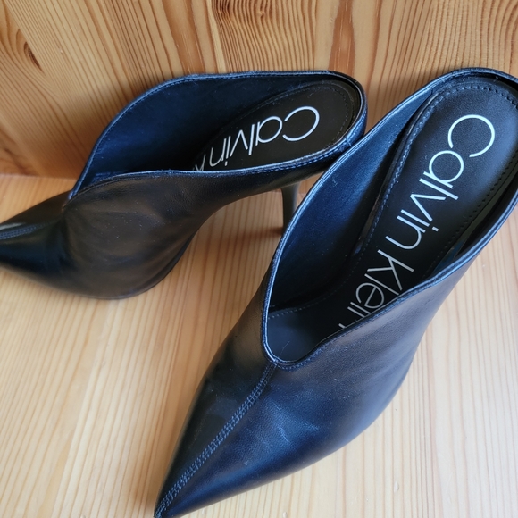 Heels - Picture 3 of 5